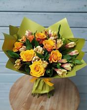 Букет цветов из:  Альстромерии и Розы в Сосновское