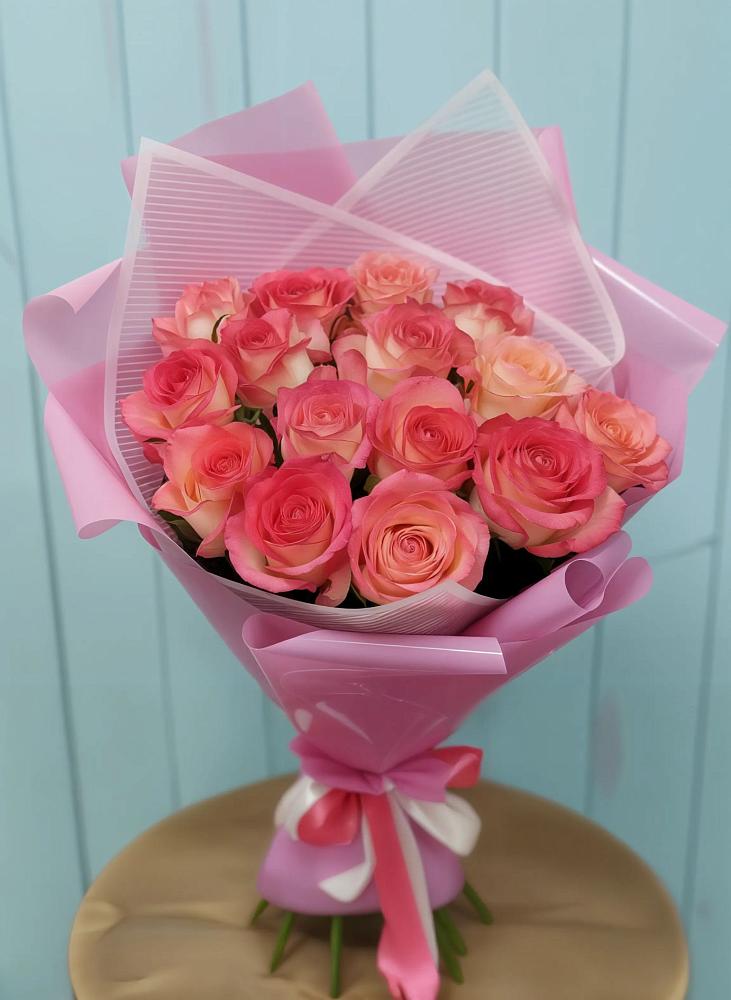 Букет 15 Розовых роз Равель в Сосновское