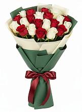 Букет Микс из красных и белых роз #REPLACE_PRED# Сосновское