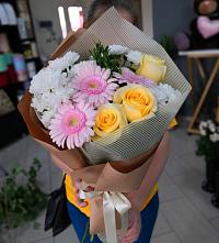 Букет цветов из:  Герберы, Розы и Хризантемы в Сосновское