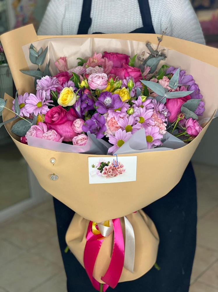 Букет цветов из: Хризантемы, Гвоздики и Альстромерии в Сосновское