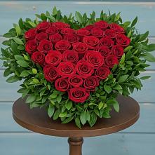 Цветочная композиция из Розы в виде сердца в Сосновское