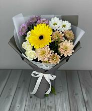 Букет цветов из:  Розы, Герберы и Хризантемы в Сосновское