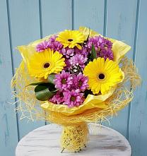 Букет цветов из:  Хризантемы и Герберы #REPLACE_PRED# Сосновское