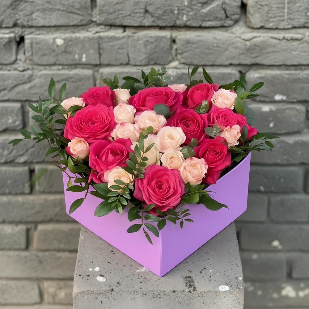 Цветочная композиция из Розы в коробке в Сосновское