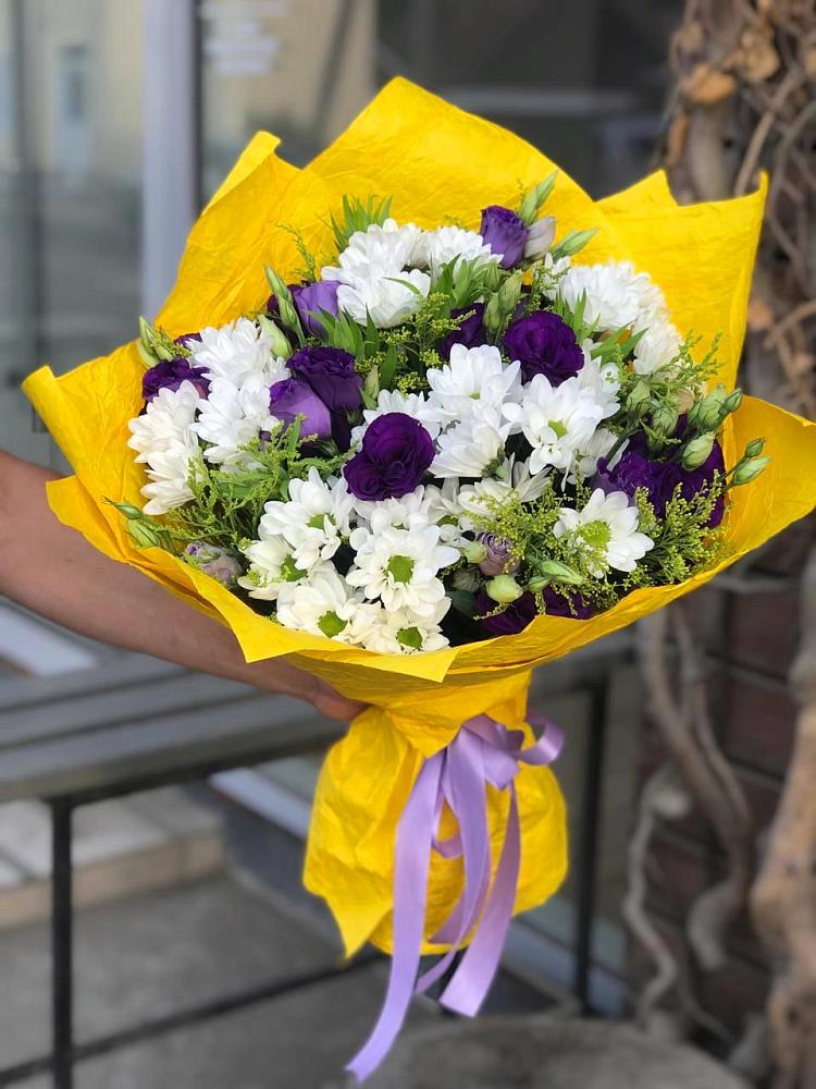 Букет цветов из: Ирисы, Хризантемы и Ромашки в Сосновское
