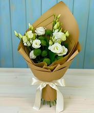 Букет цветов из:  Хризантемы и Лизиантусы в Сосновское