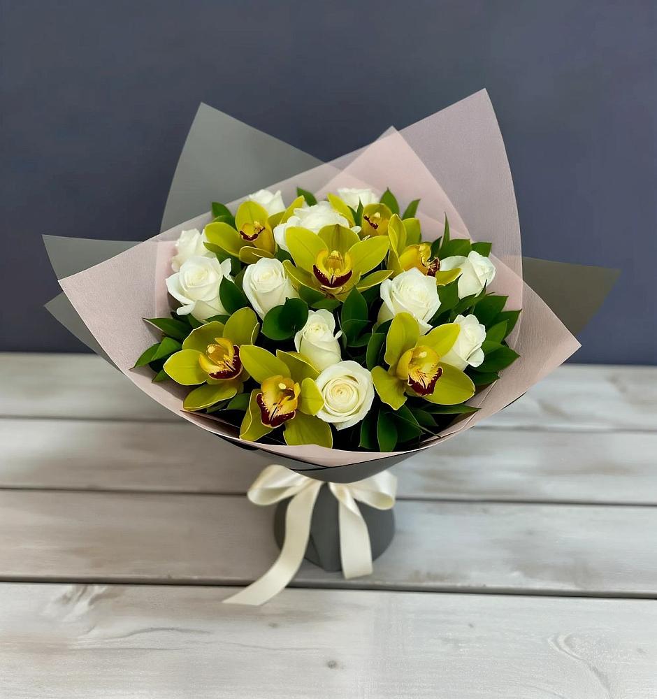 Букет цветов из: Орхидеи и Розы в Сосновское