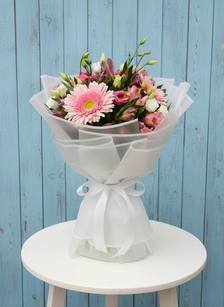 Букет цветов из: Герберы, Альстромерии и Лизиантусы в Сосновское