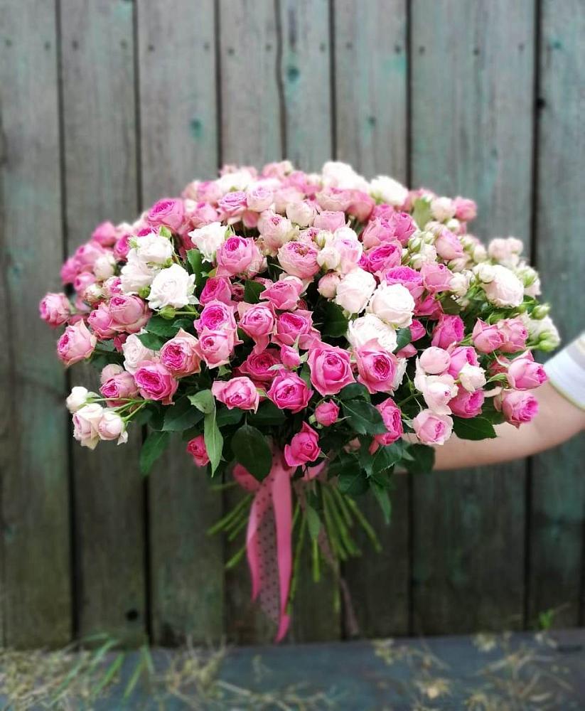 Букет Розовые кустовые розы Натали и Лав Лидия в Сосновское