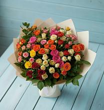 Букет Микс из разноцветных кустовых роз в Сосновское