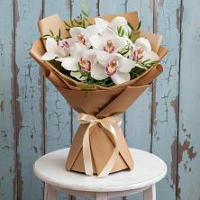 Букет цветов из:  Орхидеи и Розы в Сосновское